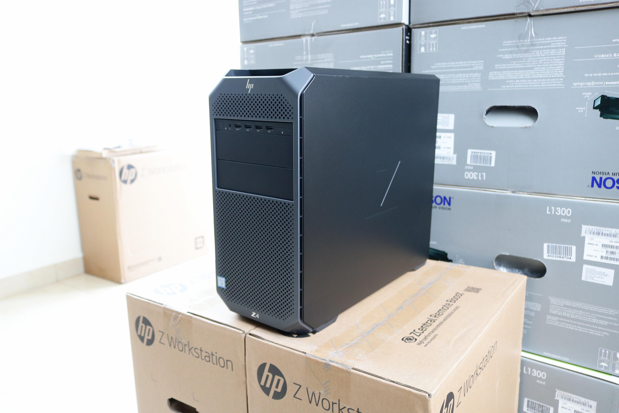 Hình ảnh chi tiết HP Z4 Tower G4 4HJ20AV W-2225 - Ảnh số 4