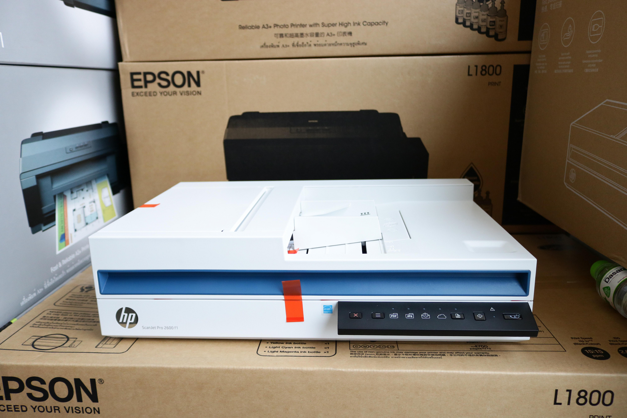 Hình ảnh chi tiết Máy in phun màu Epson L1800 - Ảnh số 2