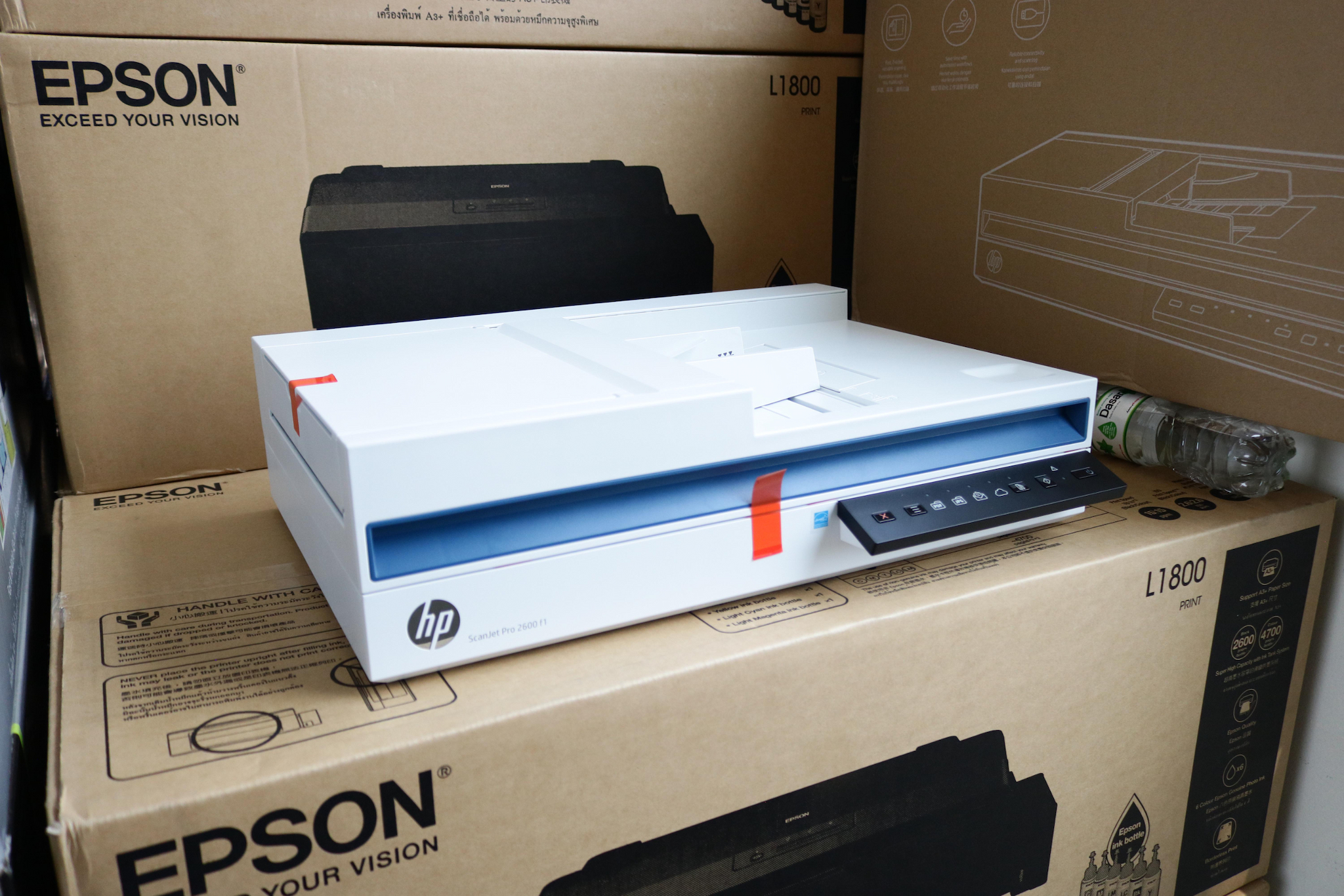 Hình ảnh chi tiết Máy in phun màu Epson L1800 - Ảnh số 4