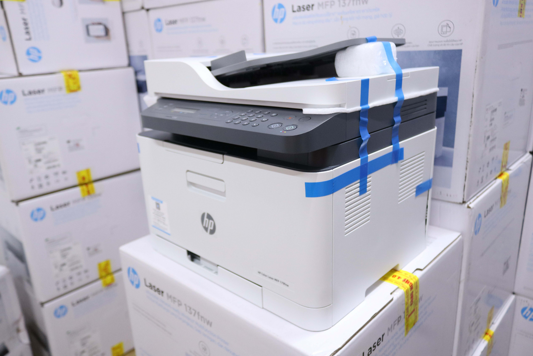 Hình ảnh chi tiết HP Color LaserJet MFP 179FNW 4ZB97A - Ảnh số 3