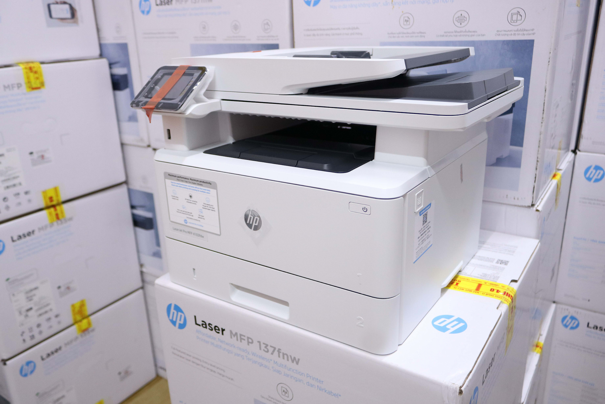Hình ảnh chi tiết Máy in đa năng HP LaserJet Pro MFP 4103fdw - 2Z629A (Print/ Copy/ Scan/ Fax/ Wifi) - Ảnh số 3