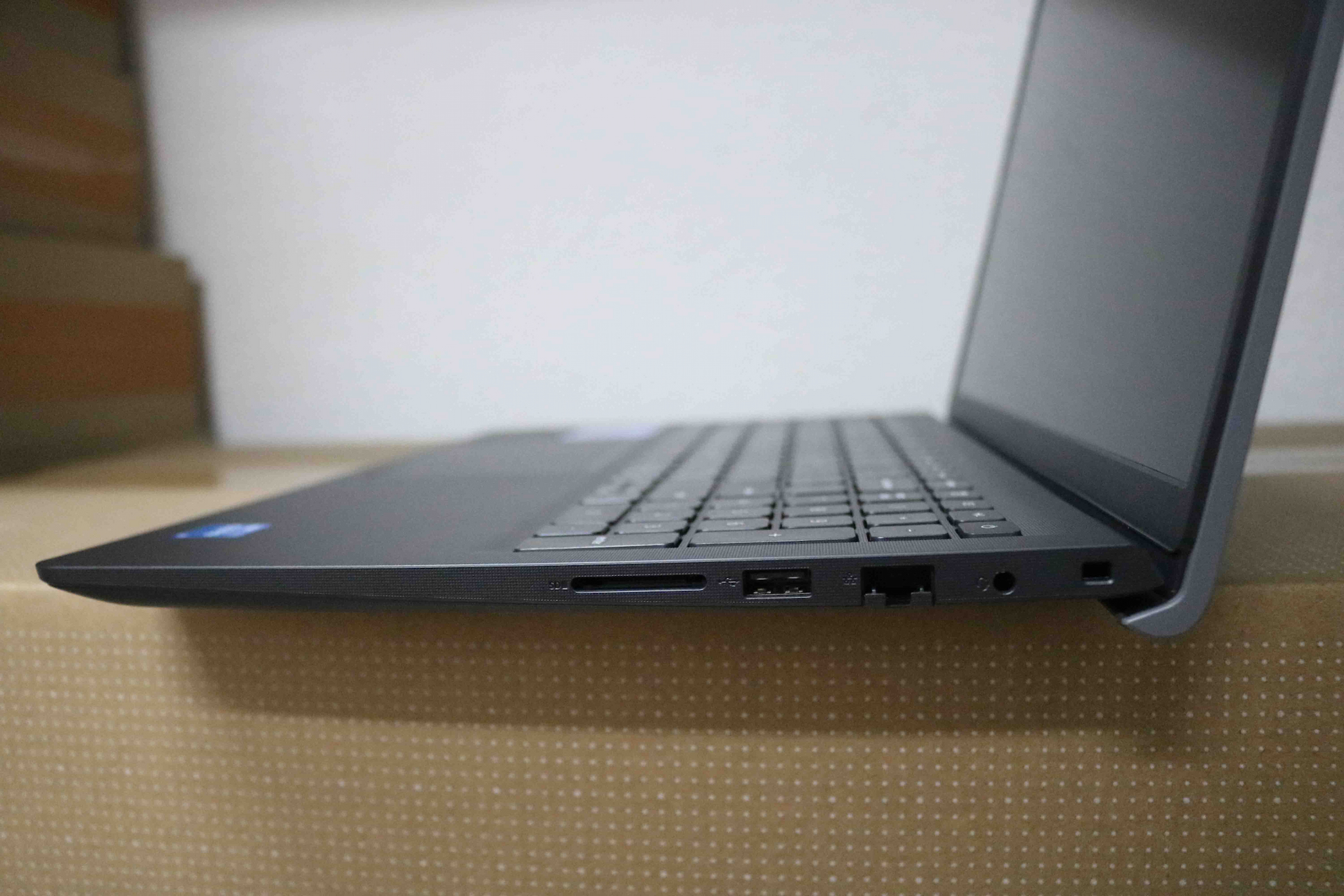 Hình ảnh chi tiết Laptop Dell Vostro 3520 I5-1235U/ 8GD4/ 512SSD/ 15.6FHD/Win 11/OFFICE HOME_ST/5M2TT2 - Ảnh số 6