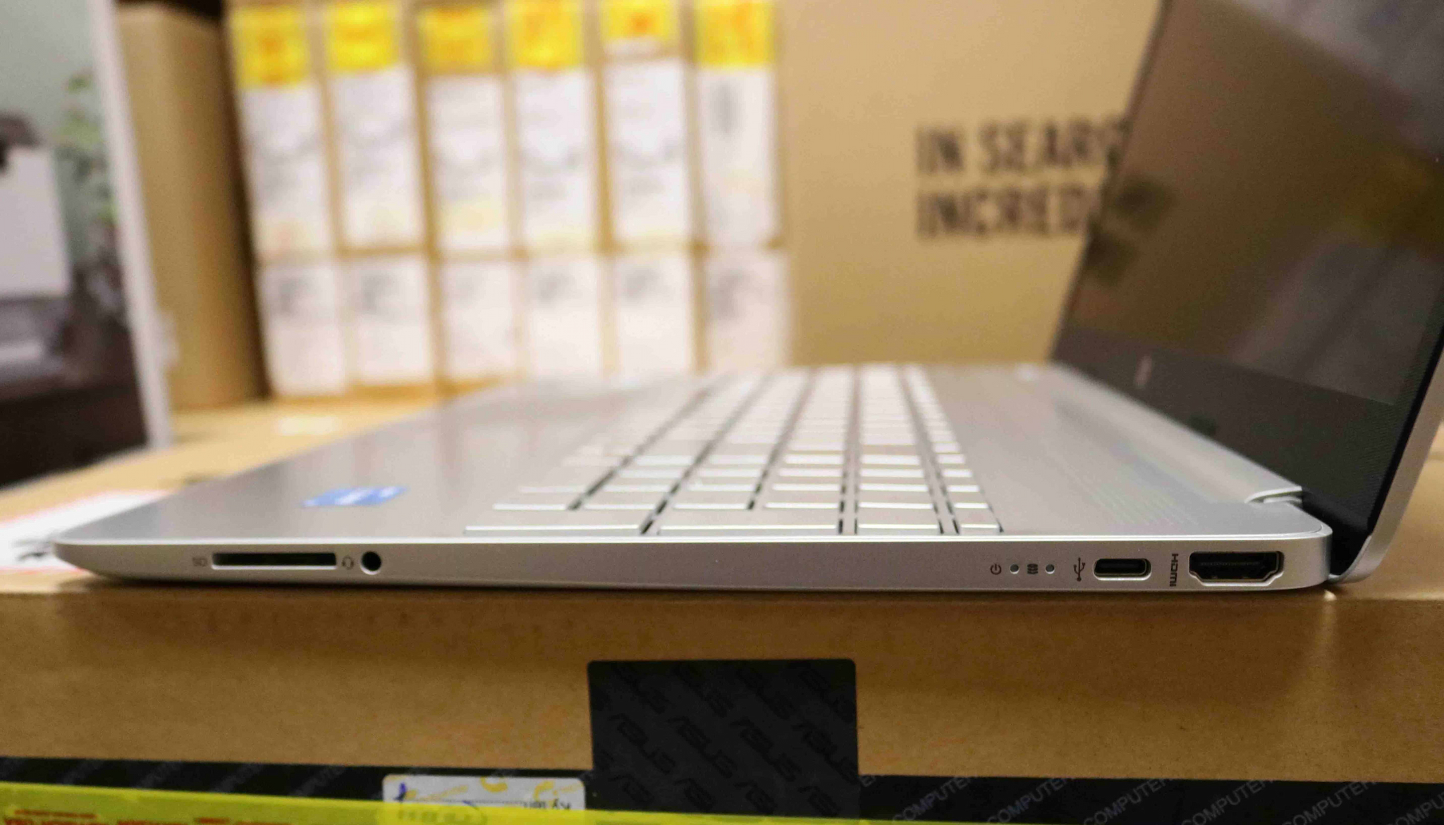 Hình ảnh chi tiết Laptop HP 15s-fq5080TU I5-1235U/ 8GB RAM/ 256GB SSD/15.6INCH FHD/WIN11/ 6K7A0PA - Ảnh số 4