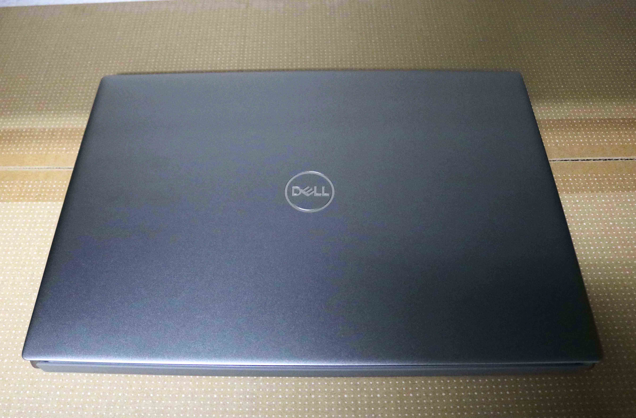 Hình ảnh chi tiết Laptop Dell Vostro 5620/I5-1240P/16Inch/8Gb256Gb/4 Cell/Win11/V6I5001W1 - Ảnh số 2