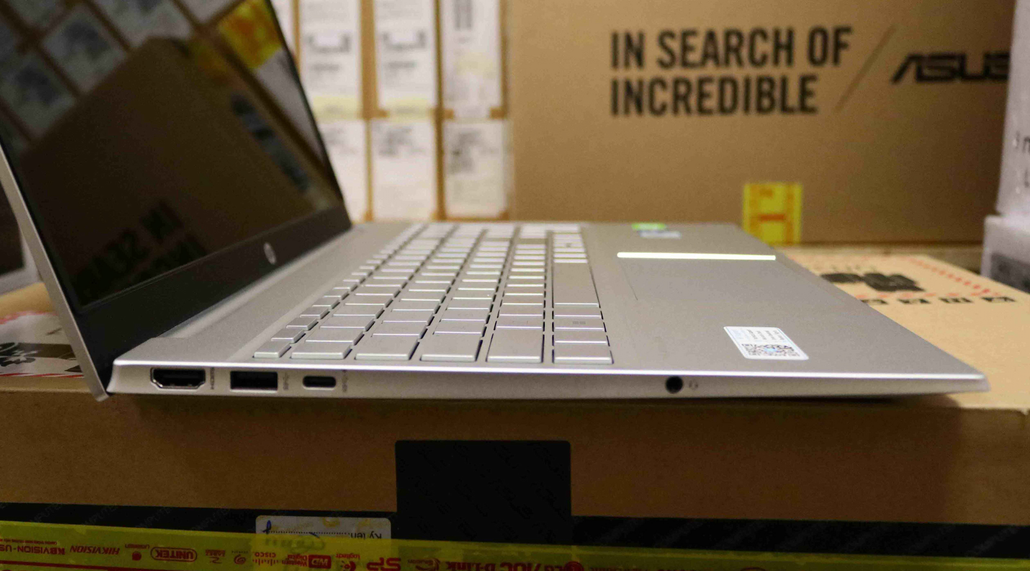 Hình ảnh chi tiết Laptop HP Pavilion 15-eg2063TX I5-1235U/ 8GD4/ 512Gb SSD/ 15.6FHD/win 11/2G MX550/7C0Q2PA - Ảnh số 4