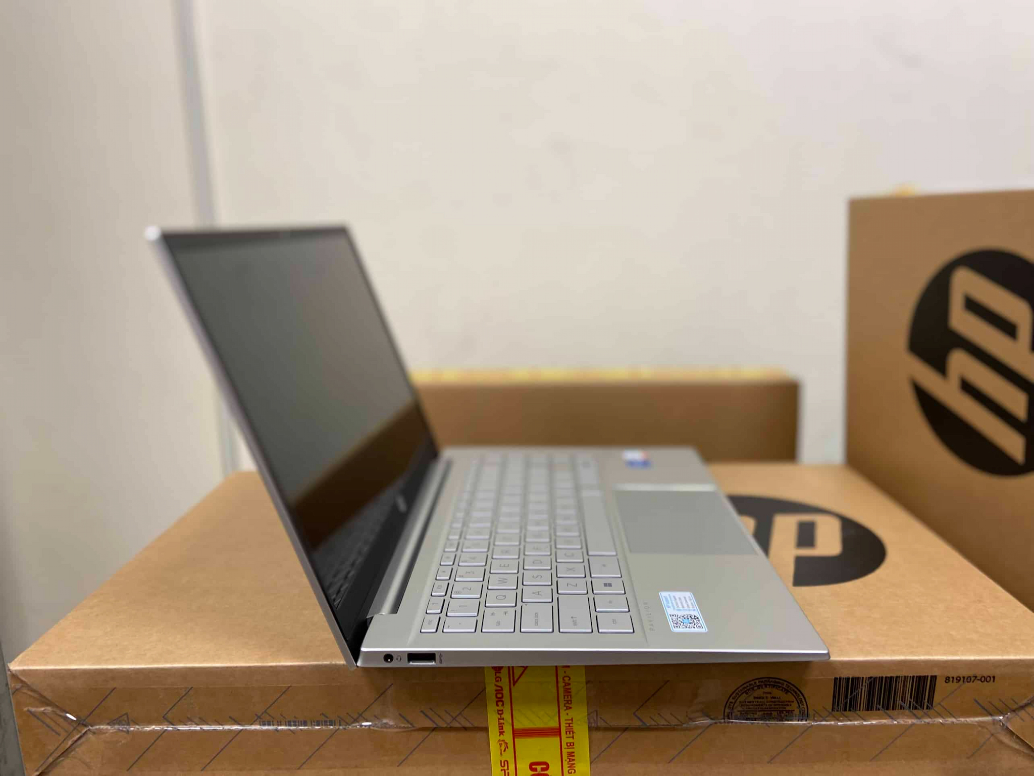 Hình ảnh chi tiết HP Pavilion 14-DV2070TU I3-1215U/8GB /256GB SSD/14INCH FHD/ WIN 11/7C0V9PA - Ảnh số 2
