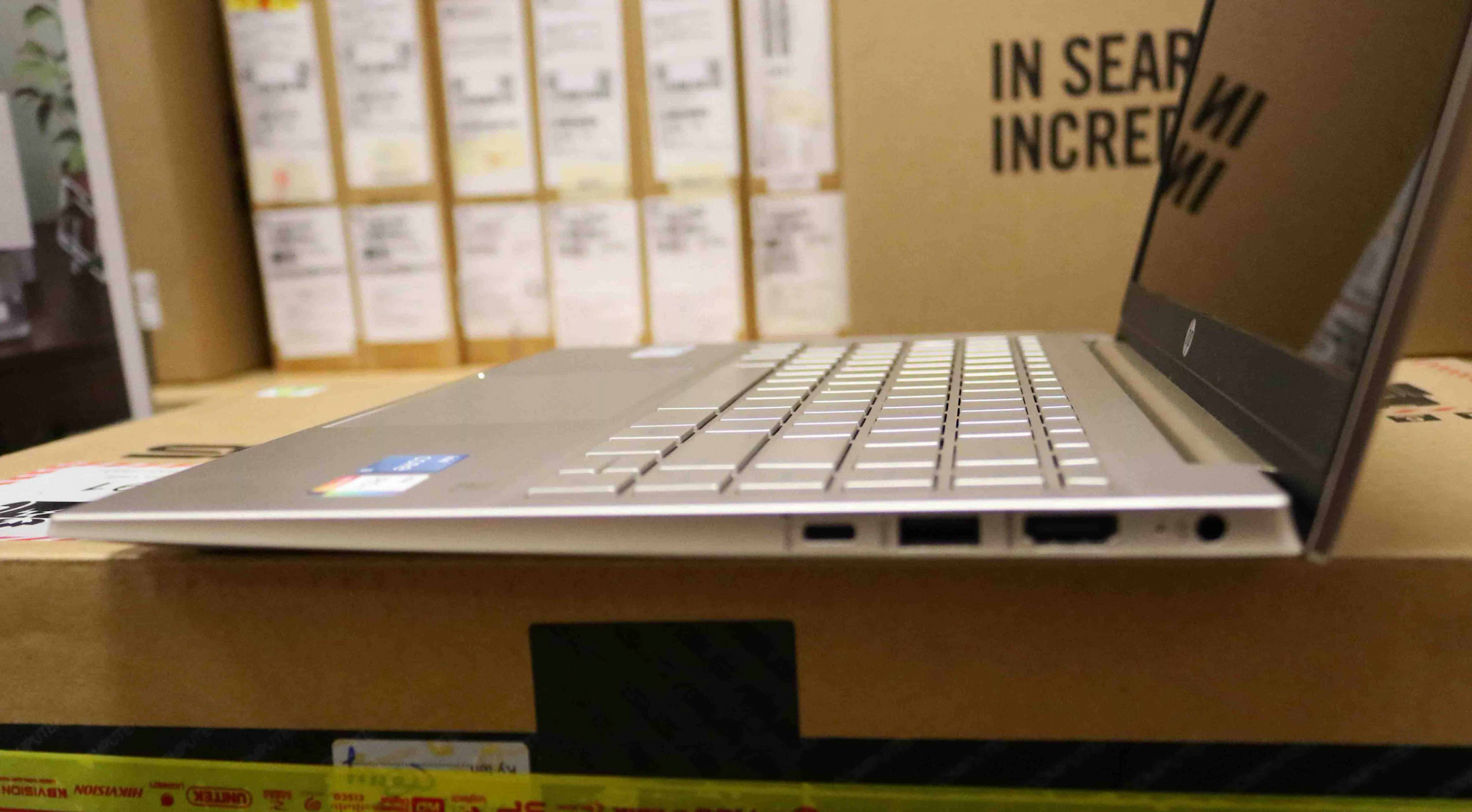 Hình ảnh chi tiết Laptop HP Pavilion 14-DV2073TU I5-1235U/ 16GB/ 512GB SSD/14INCH FHD/  WIN 11/7C0P2PA - Ảnh số 3