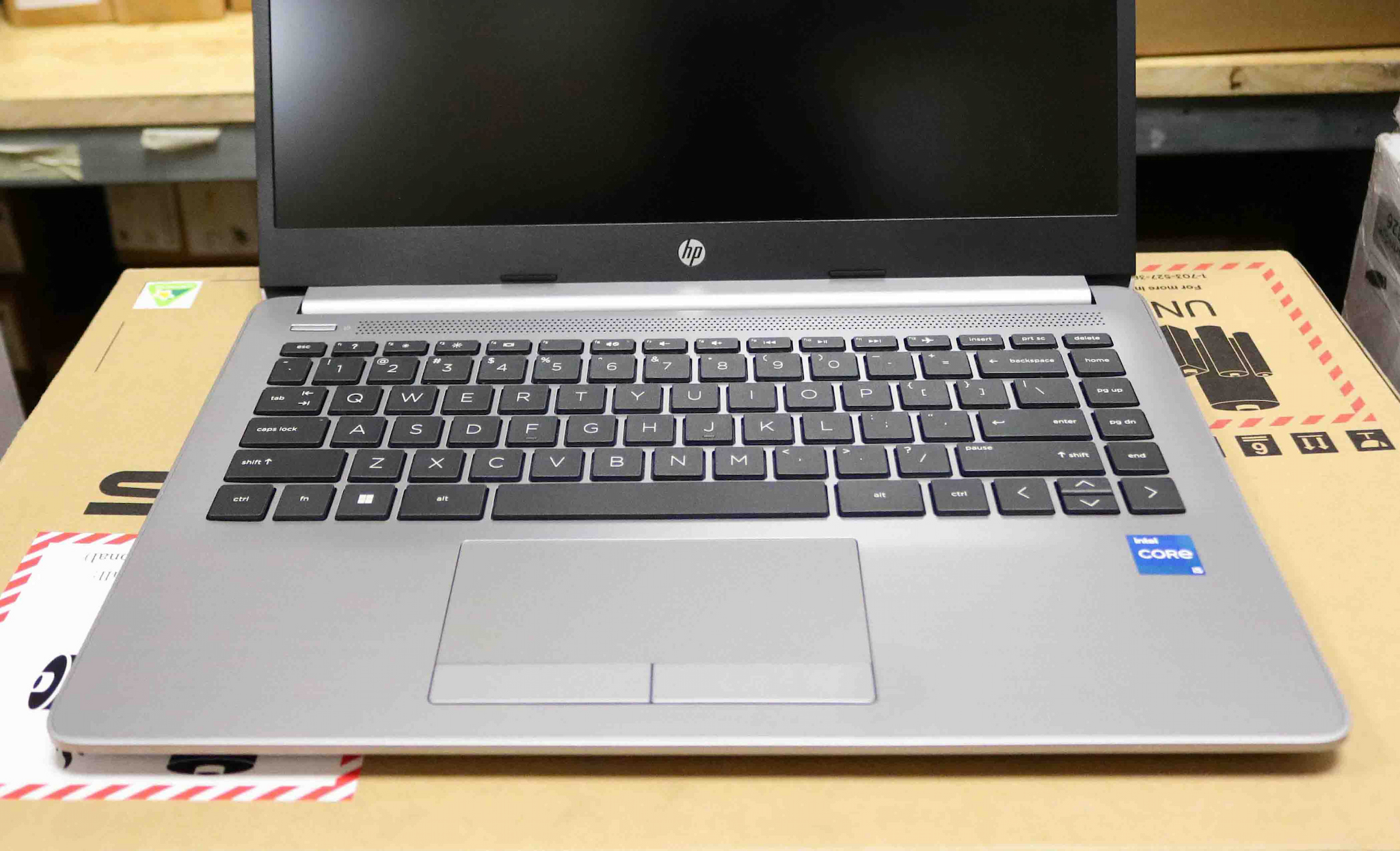 Hình ảnh chi tiết Laptop HP 240 G9 8GD4/ 512GSSD/ 14.0FHD/Win-11/6L1Y2PA - Ảnh số 5